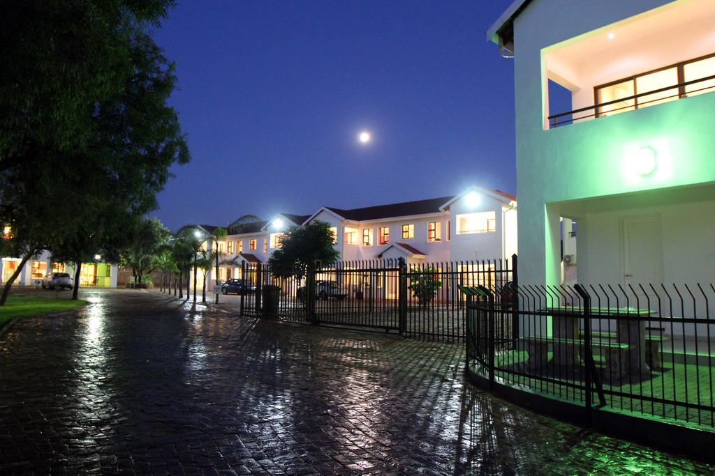 Casa Bianca Guest Lodge Hartbeespoort Esterno foto